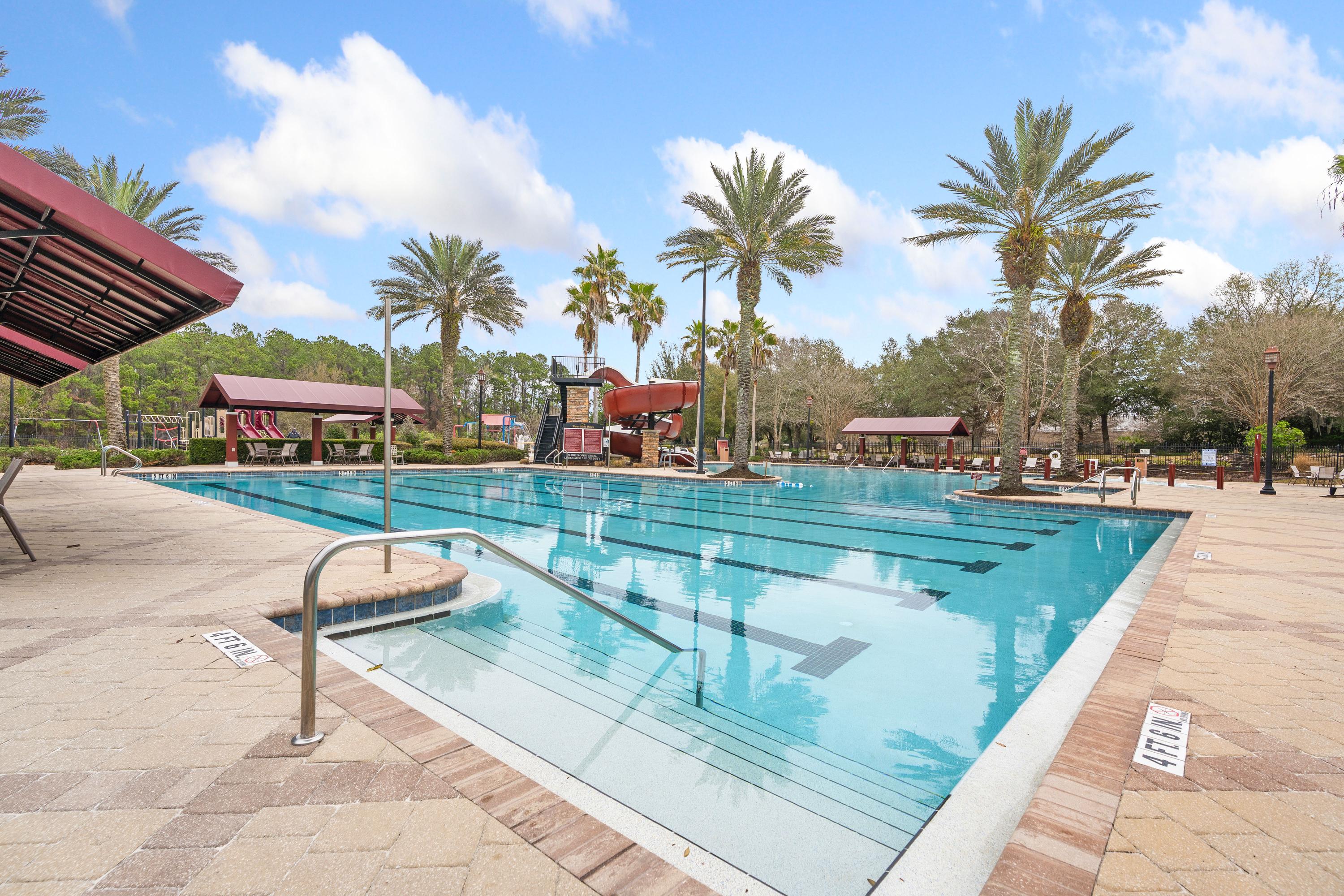 Community recreation and lifestyle amenities in Green Cove Springs FL